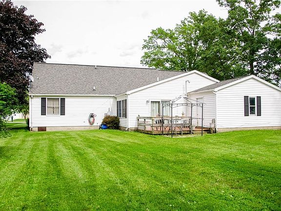 4th image of 326 Eastview Dr