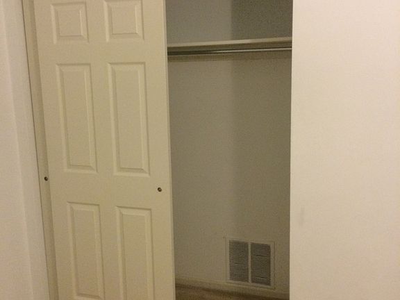 2nd Bedroom Closet