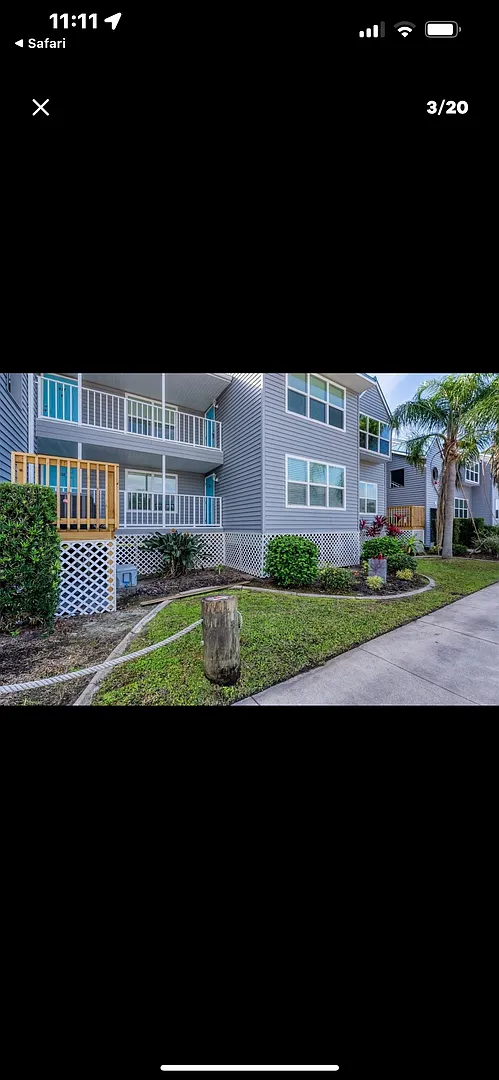 1/1 Fully Furnished Waterfront Condo — Photo 1