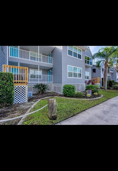 4410 Warren Ave #407