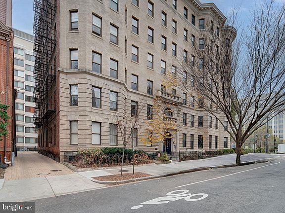 4th image of 1115 12th St NW APT 601