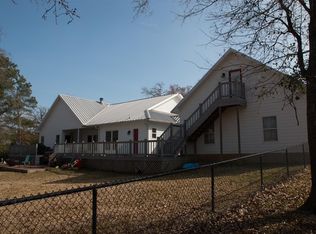 17025 Macey Rd, Hearne, TX 77859