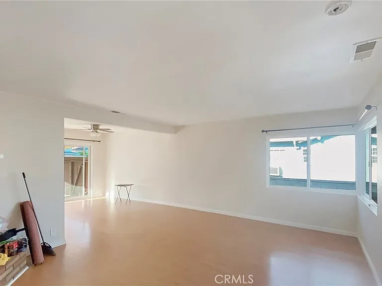 2513 Birch St — Photo 5