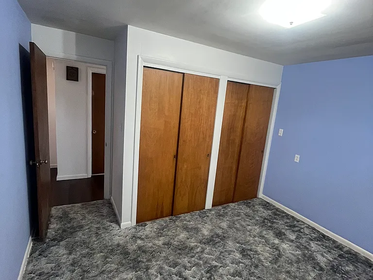 414 Wall St — Photo 17