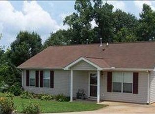 540 Country Gardens Dr, Fountain Inn, SC 29644