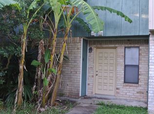 207 Palmwood Dr APT 4, Victoria, TX 77901