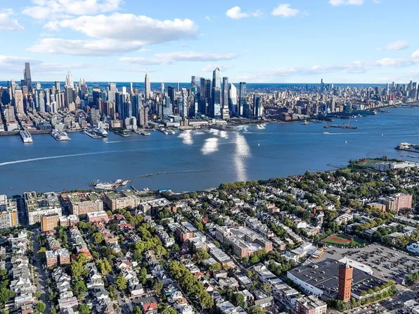 29-33 51st St #B2, Weehawken, NJ 07086
