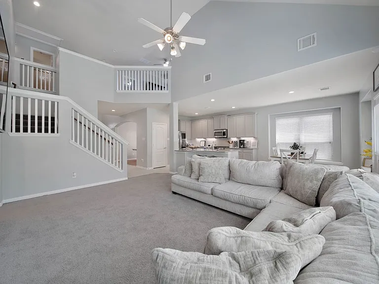 26028 Hasting Ridge Ln — Photo 15