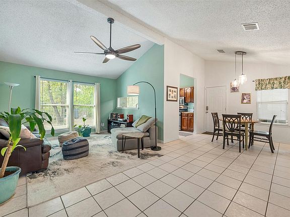 3rd image of 2523 E Stassney Ln