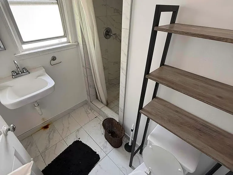 963 N Doheny Dr — Photo 4