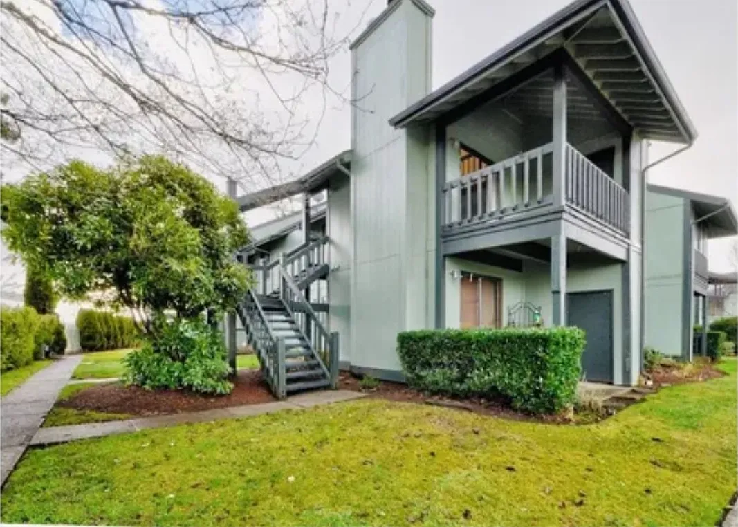 1 bed, 1200 sqft, $1,745 — Photo 1