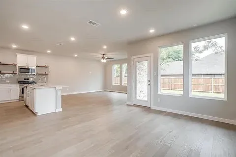 4532 Hogans Alley Dr — Photo 4