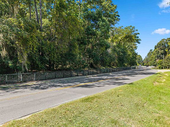 2nd image of Fleischmann Rd
