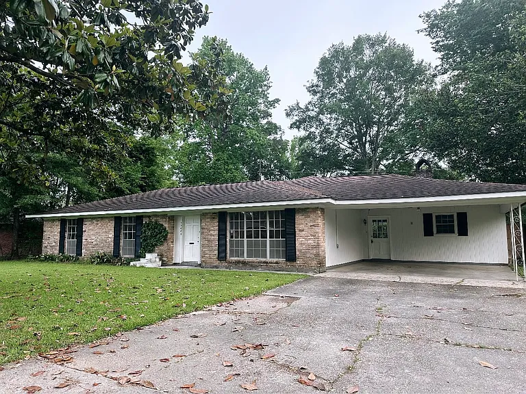 11666 Parkwood Dr — Photo 3