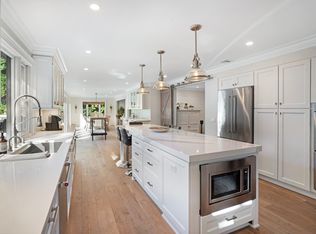 16 Deborah Dr, Westhampton Beach, NY 11978