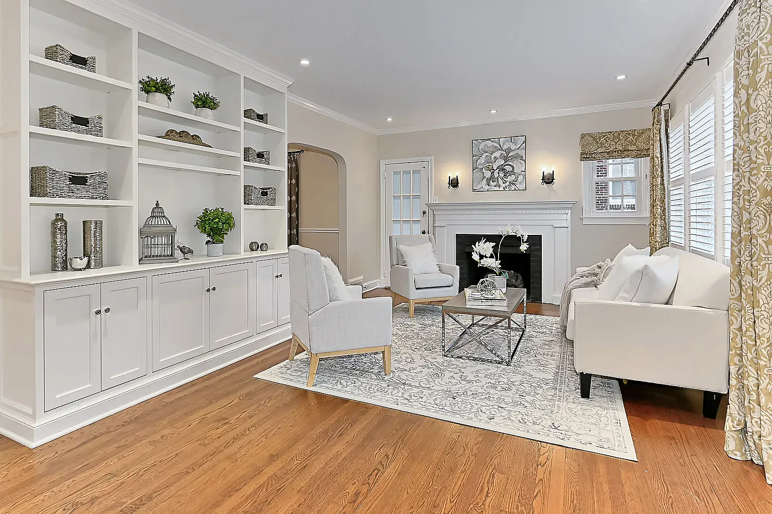3 bed, 1700 sqft, $4,450 — Photo 2