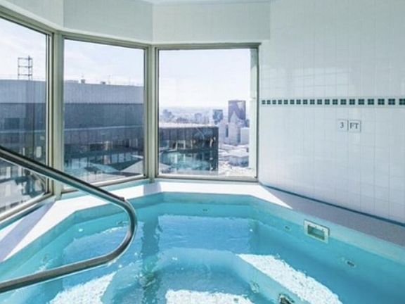 Jacuzzi 56th Floor
