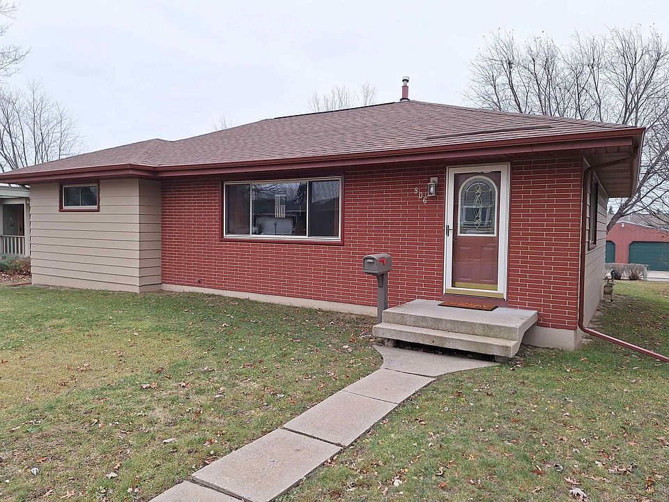 1st image of 806 N 7th St