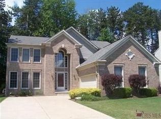 8664 Eaton Dr, Sagamore Hills, OH