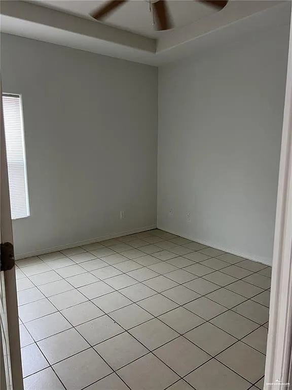 2 bed, 2.0 bath, 862 sqft, $885 — Photo 4
