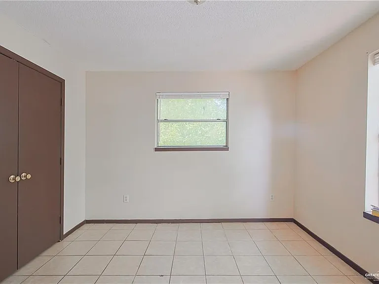 1521 W Nolana Ave #D — Photo 15