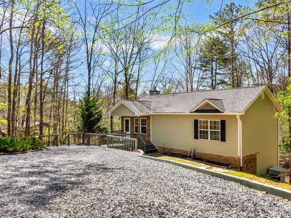 1205 Newport Dr, Ellijay, GA 30540