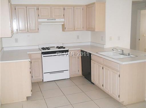 3rd image of 5650 E Sahara Ave Unit 2019