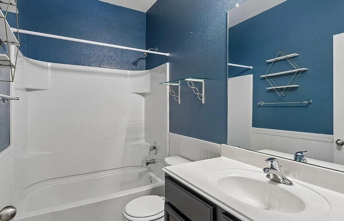 3 bed, 1362 sqft, $1,795 — Photo 3