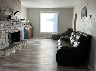 727 E Chestnut St #2, Canton, IL 61520