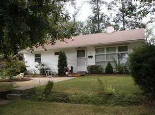 1102 Brooke Dr, Rockville, MD 20851