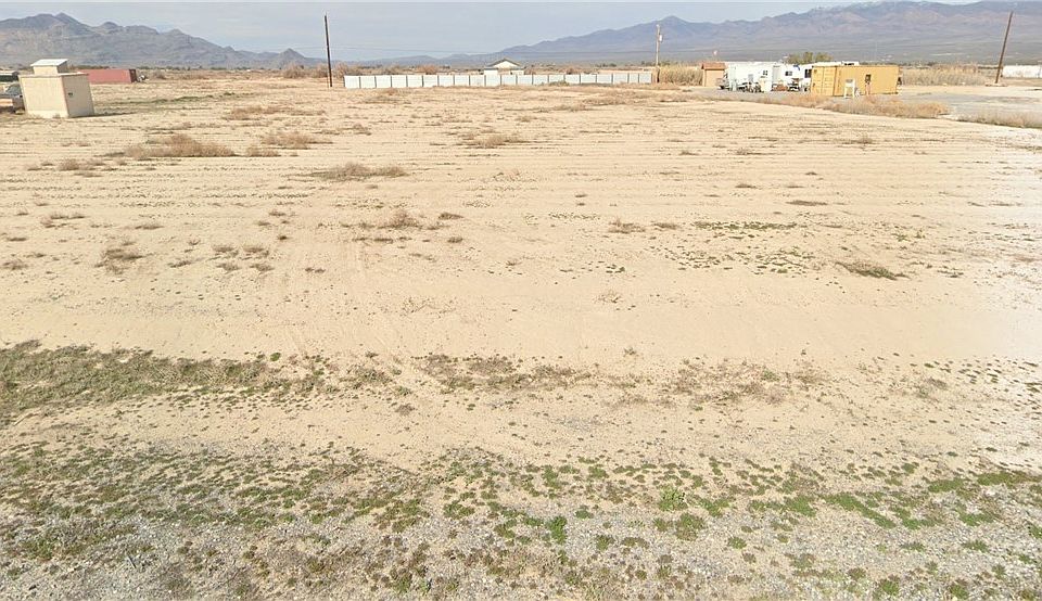 1st image of 210 W Patricia Ave