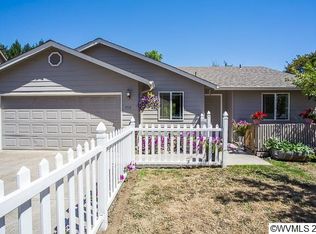 1716 Fir St, Sweet Home, OR 97386