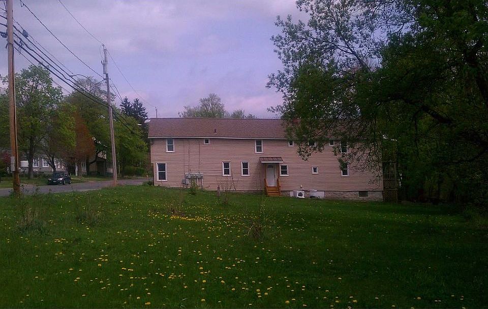 2nd image of Maple Ave