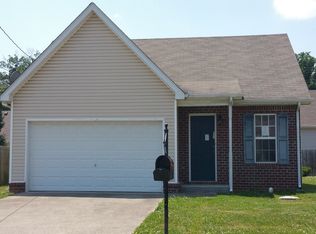 124 Dreville Dr, La Vergne, TN 37086