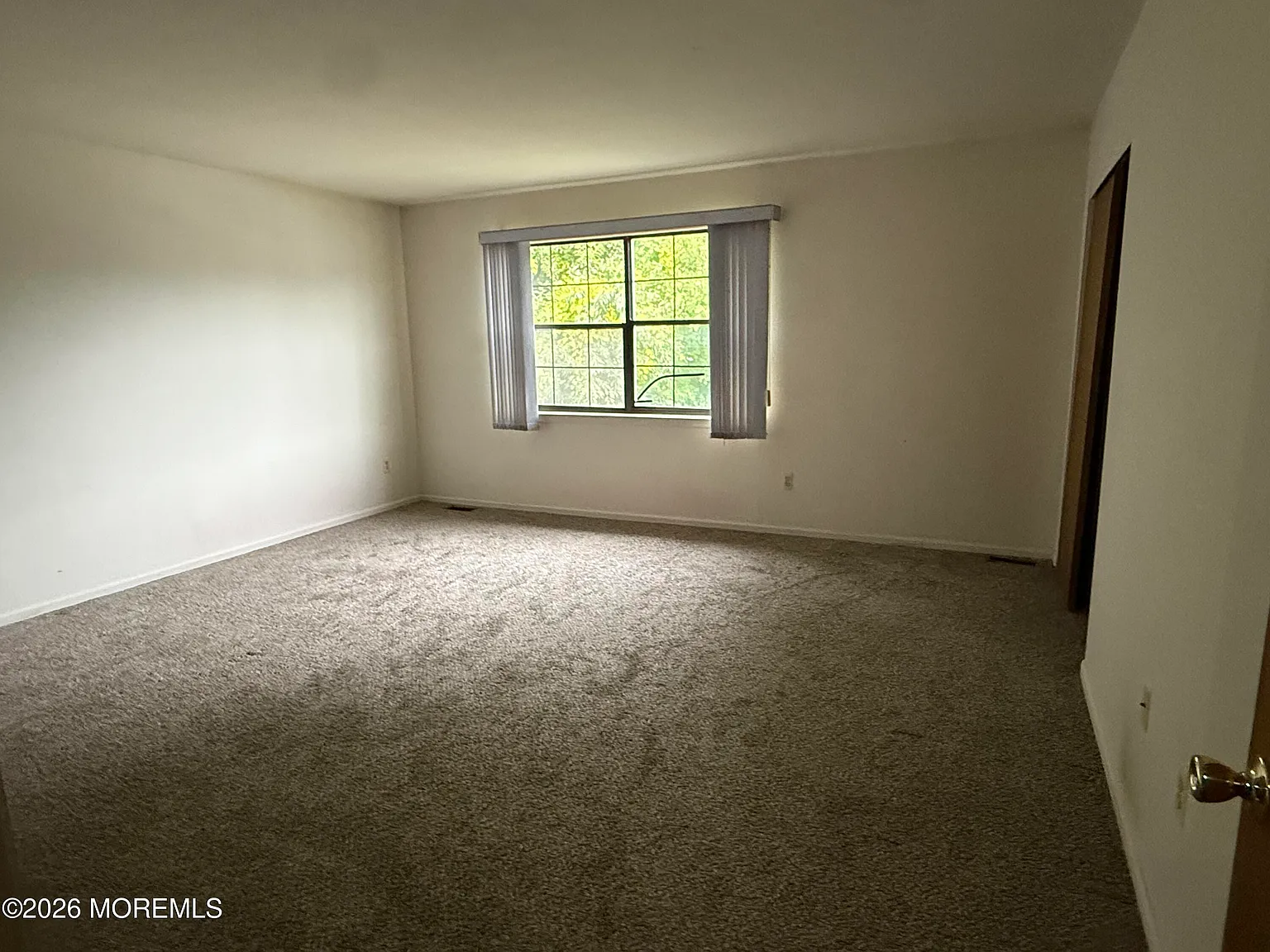 3 bed, 1.5 bath, $3,090 — Photo 3