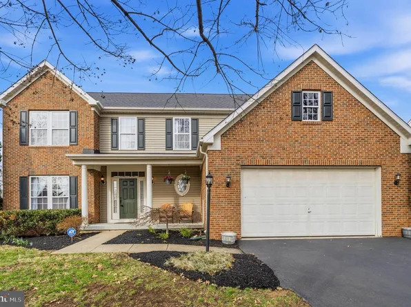 229 Park Gate Dr SE, Leesburg, VA 20175