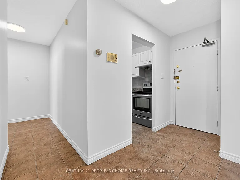 390 Dixon Rd #702 — Photo 19