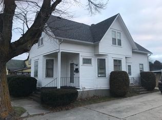 1305 20th St, Two Rivers, WI 54241