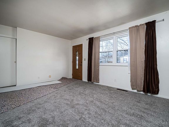 4th image of 412 Hartford Dr