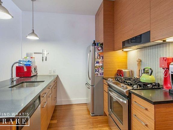 3rd image of 220 Water St #1HB