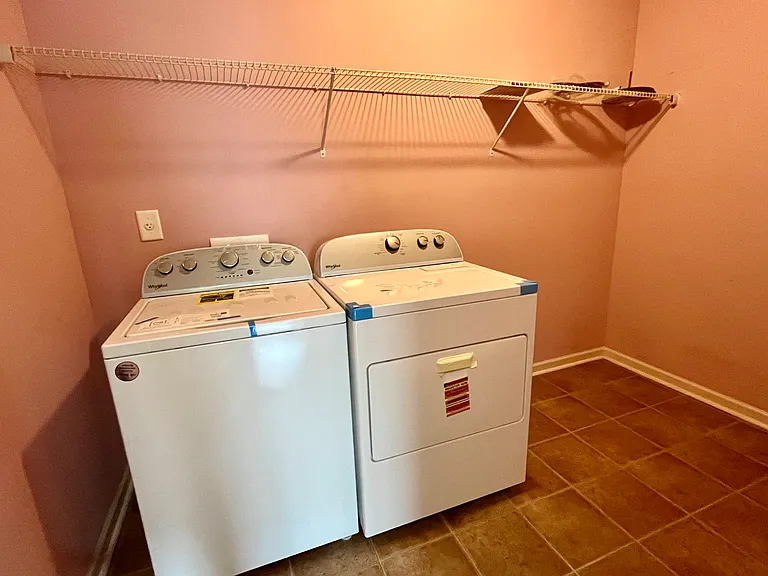 39 Camden Cir — Photo 47