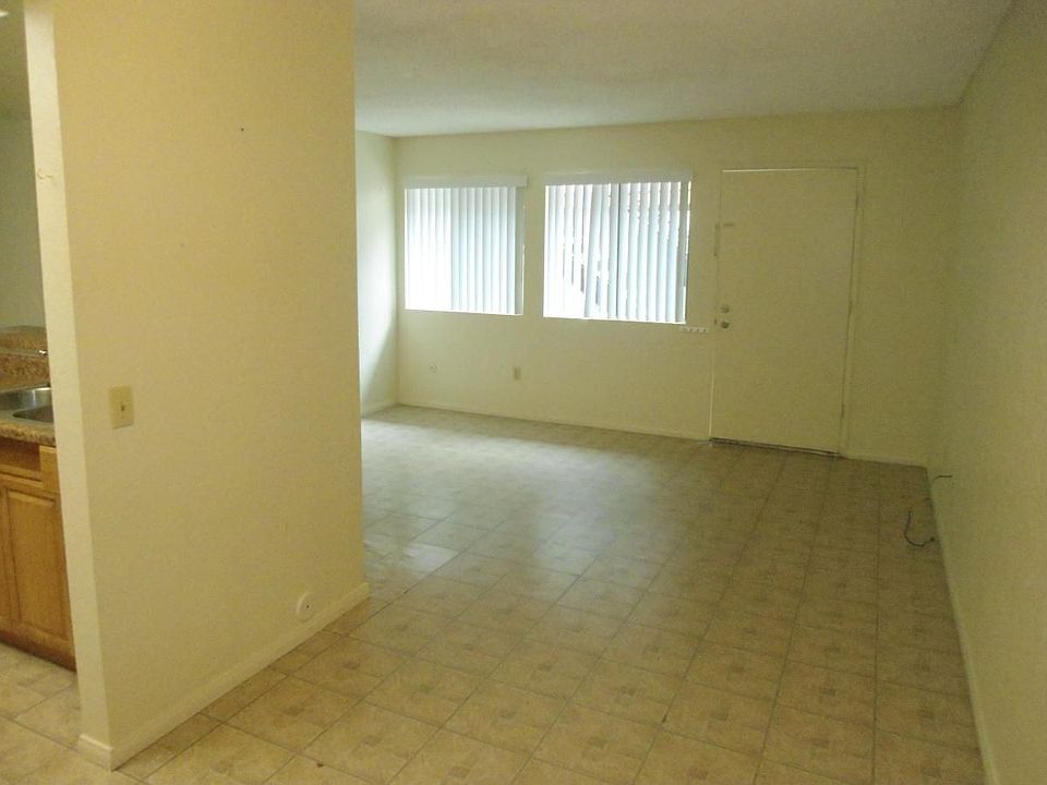 1st image of 2743 B St APT 1