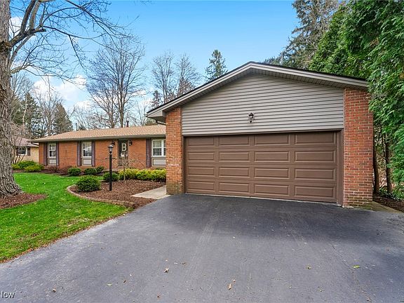 4th image of 6968 Tamarack Dr