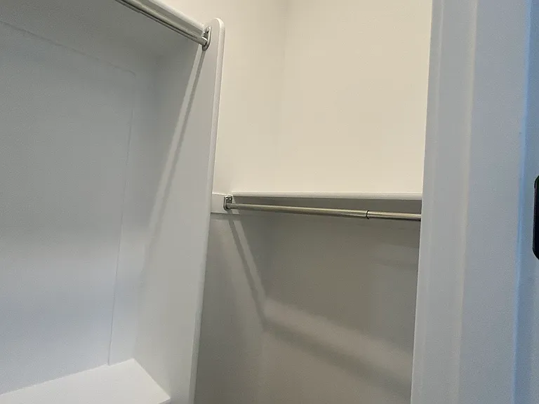 Bedroom4's Walk-In Closet