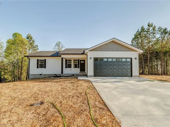 820 Joe Robertson Rd, Rocky Face, GA 30740