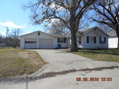1125 E Maple St, Cushing, OK, 74023