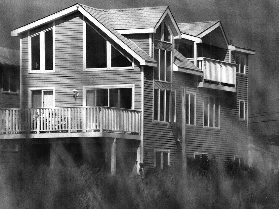 1st image of 16 87th St