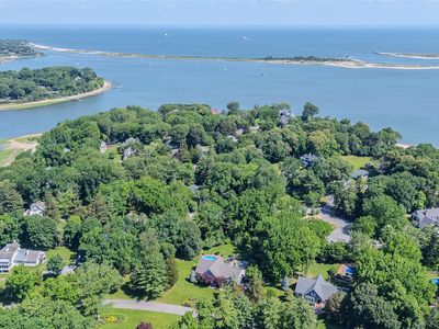 2 White Pine Lane, Setauket, NY, 11733