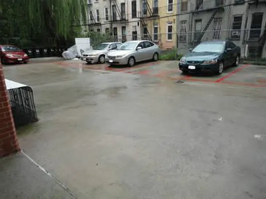 Rented by Urban Realty NYC | media 44