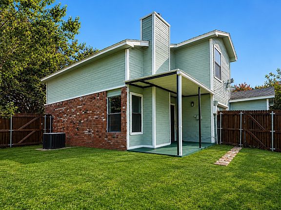 4th image of 4432 Hulen Cir W